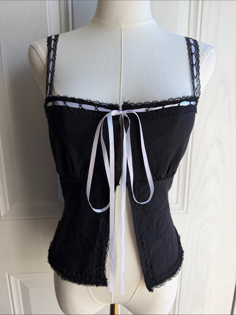Windsor Vintage Inspired Black Lace-Trim Ribbon Strap Whimsygoth Top Size Medium - Picture 1 of 10